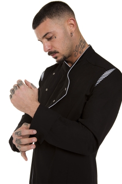 Turn-back cuff on the black professional jacket