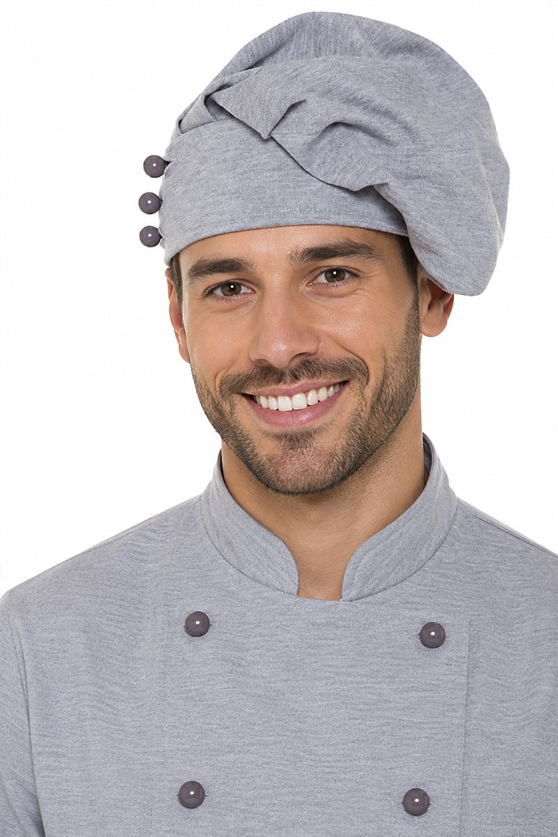 gorro de chef gris llevado por un hombre