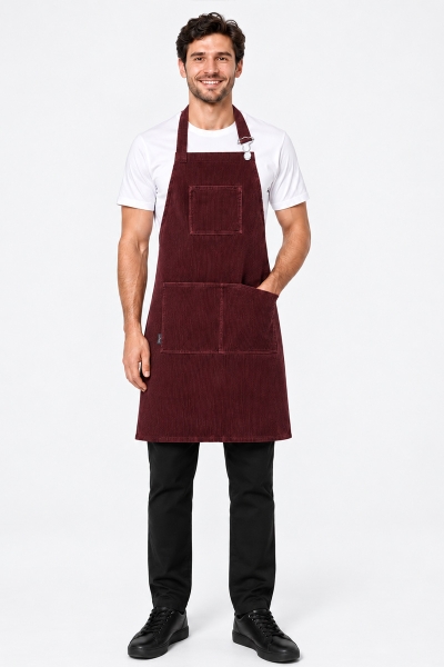 grembiule professionale in velluto bordeaux indossato da donna 2
